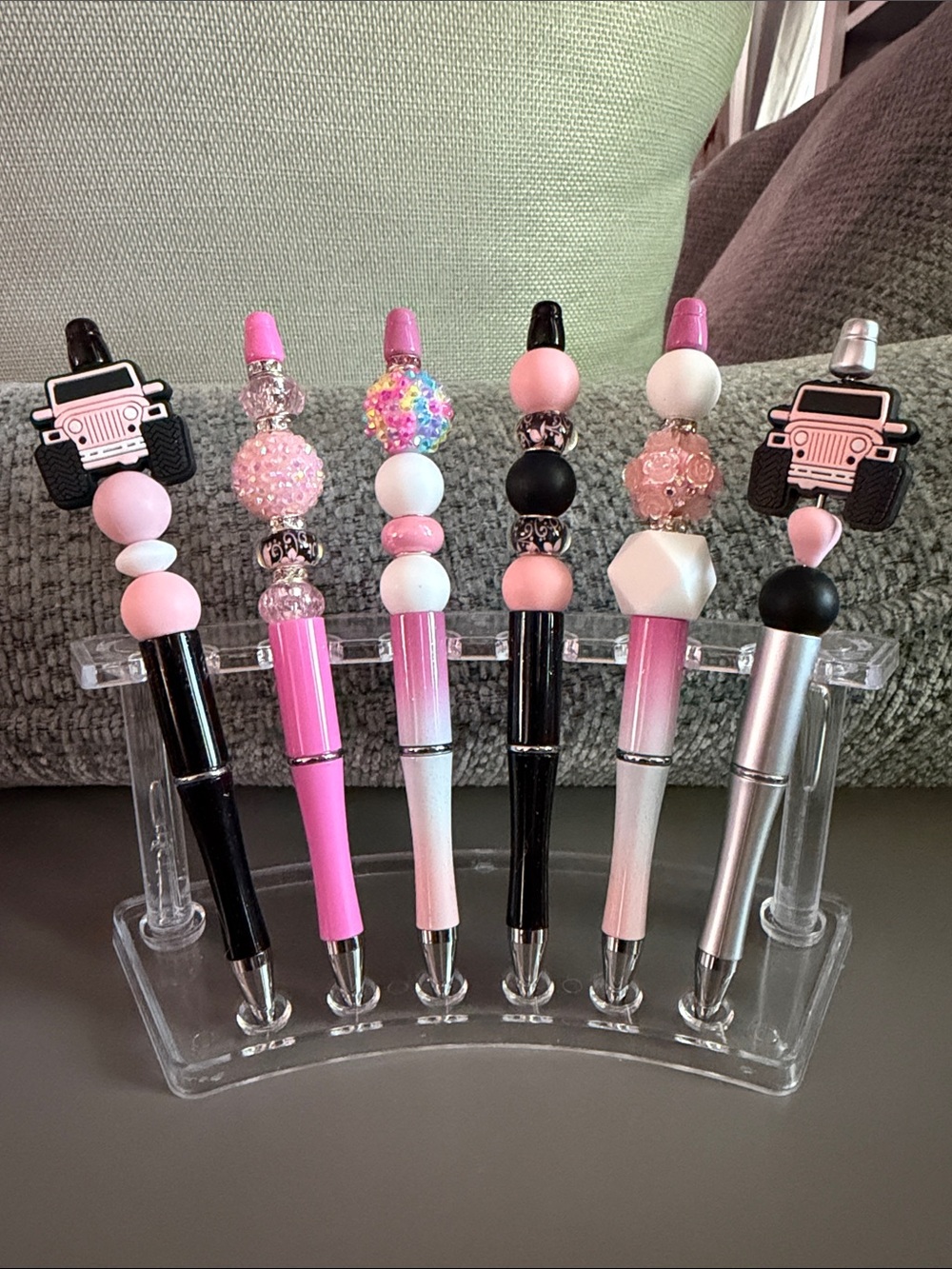 NWOT Pink Beaded Ballpoint Pen Set of 6- Decorative Charms